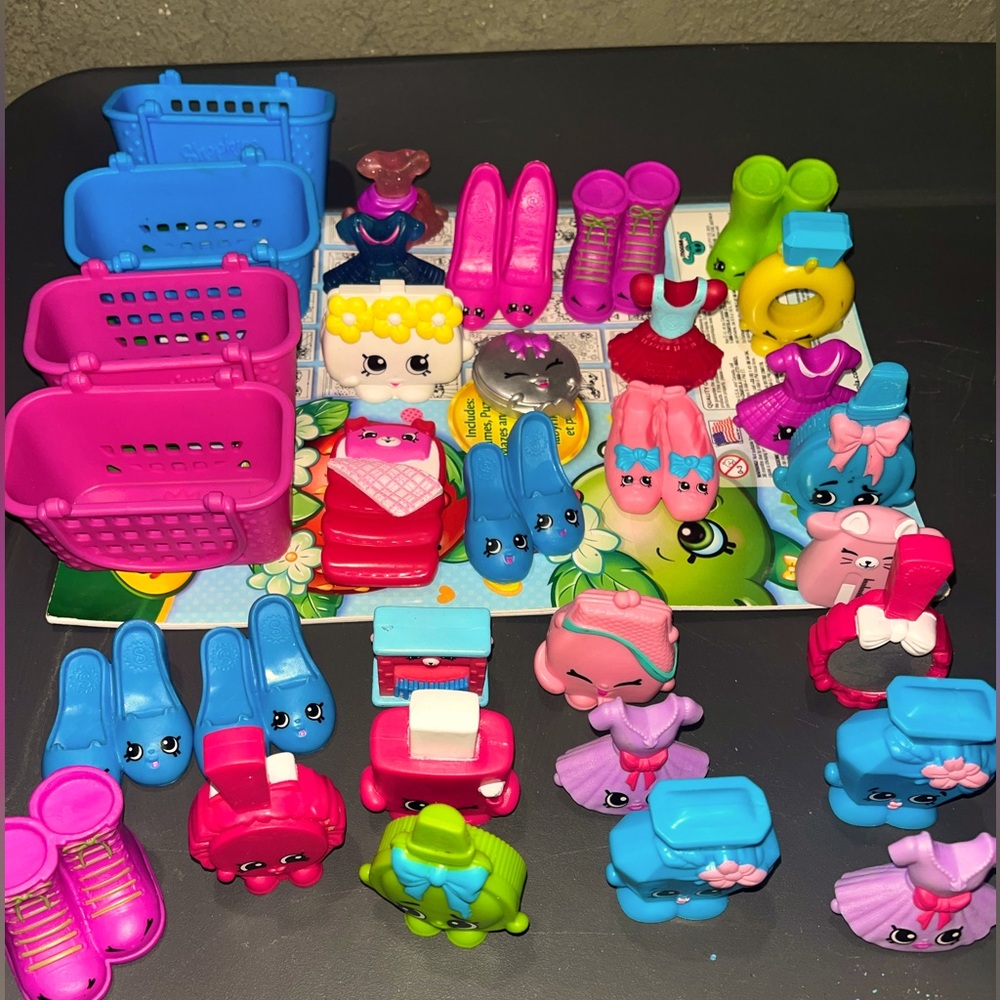 Shopkins Toys Big Size From McDonald’s. 32 PCS